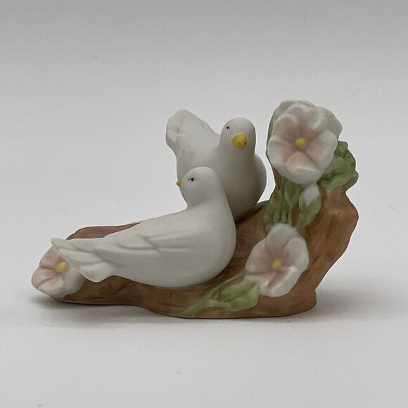 Vintage Avon 1985 Dove Pair On Flowered Branch Porcelain Candle Holder Figurine - Picture 1 of 12